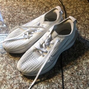 Running shoes (Nike 7M women’s)